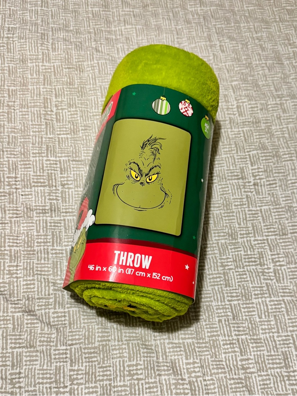 Dr. Seuss Grinch Lime Green Plush Throw Blanket